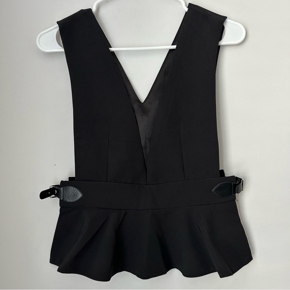 Tops - Peplum Deep V Open Top